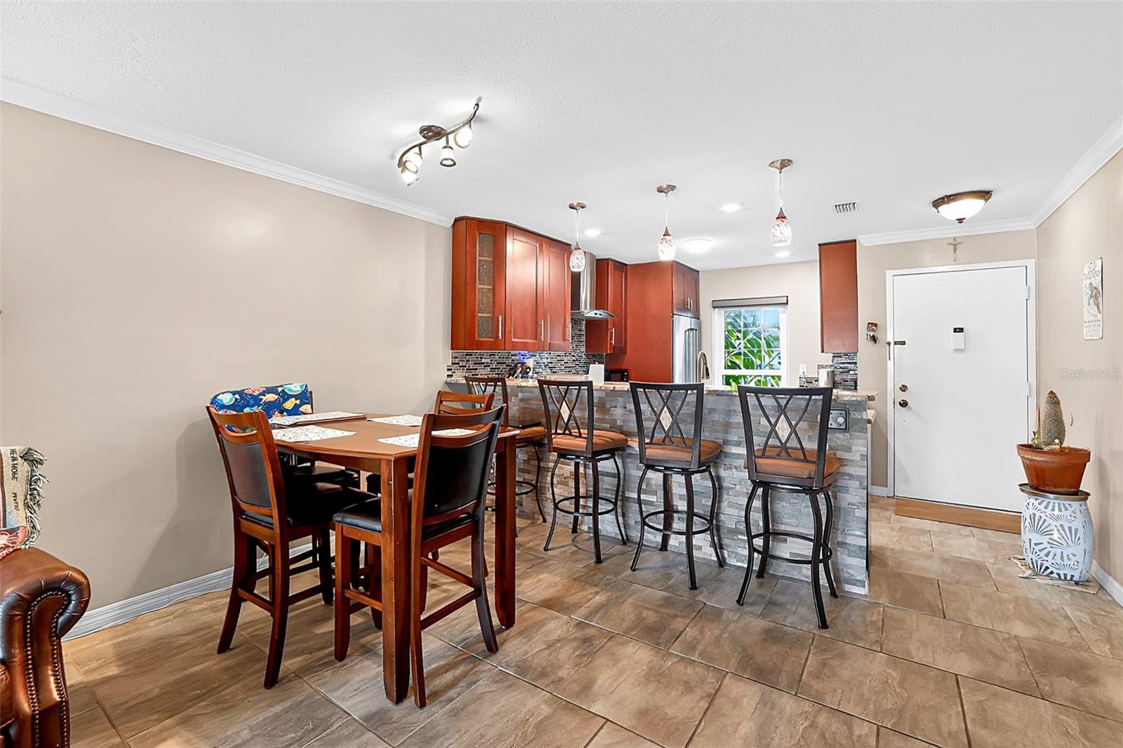 VILLA NUEVA CONDO - Residential