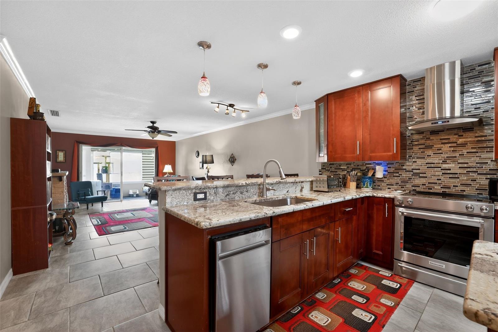 VILLA NUEVA CONDO - Residential