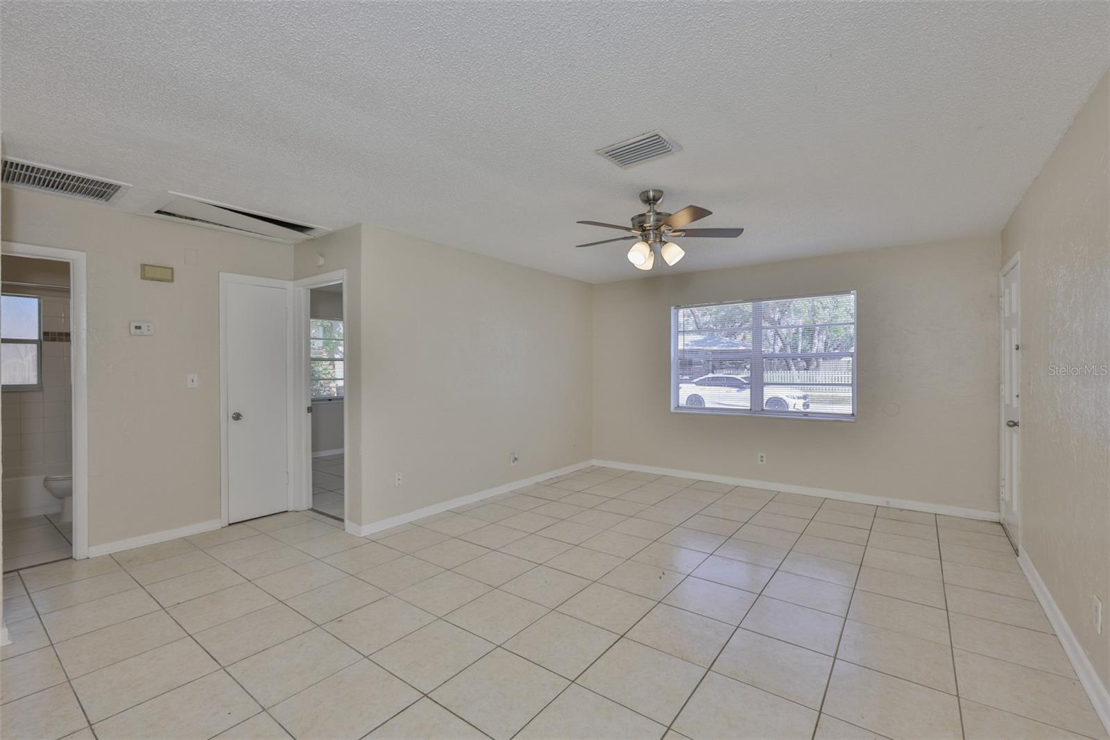 KNIGHTS ACRES - Residential Lease