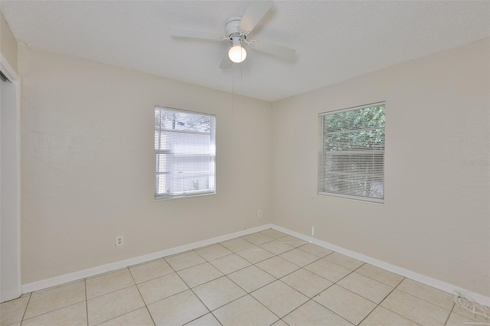 KNIGHTS ACRES - Residential Lease