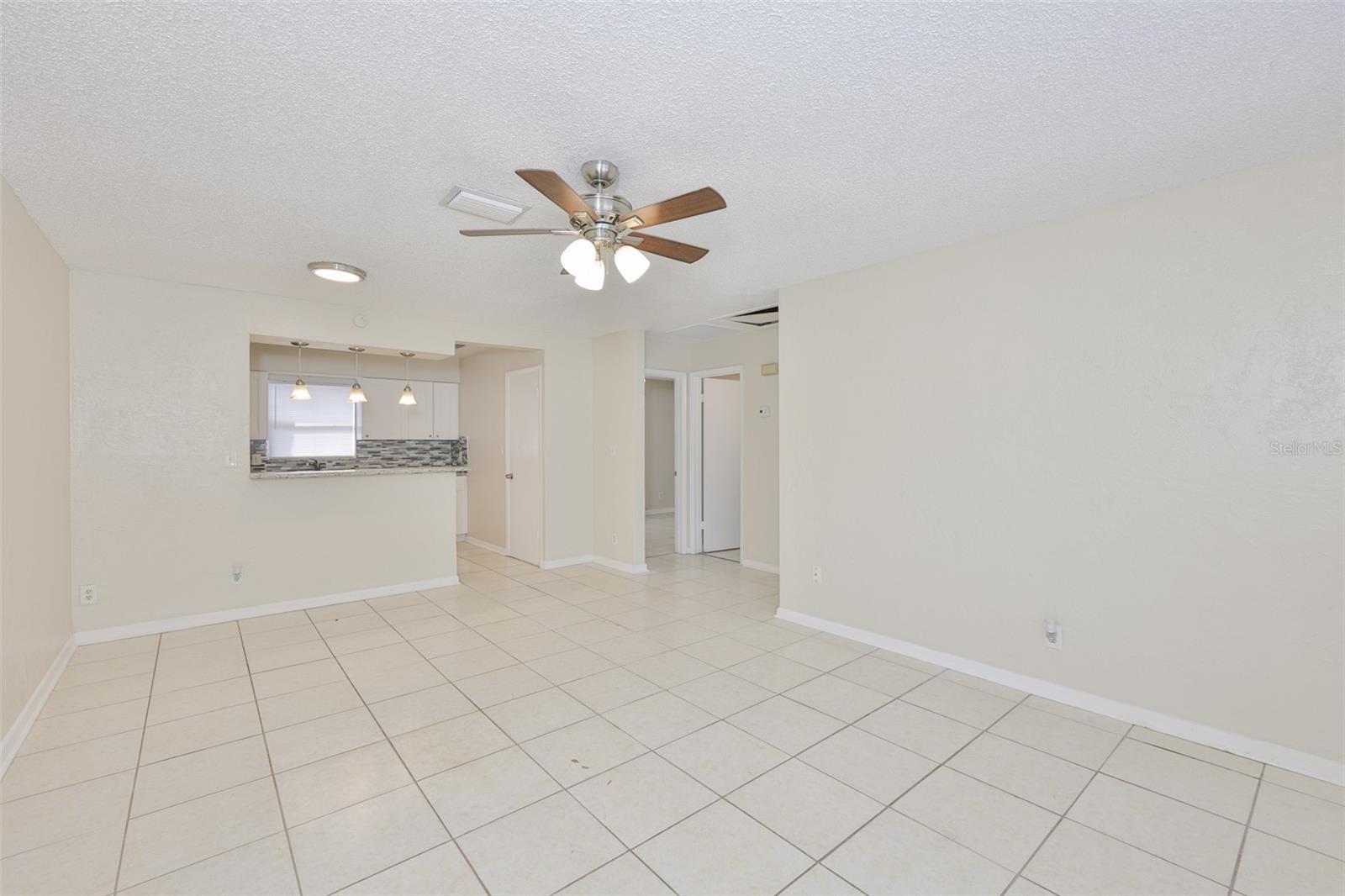 KNIGHTS ACRES - Residential Lease