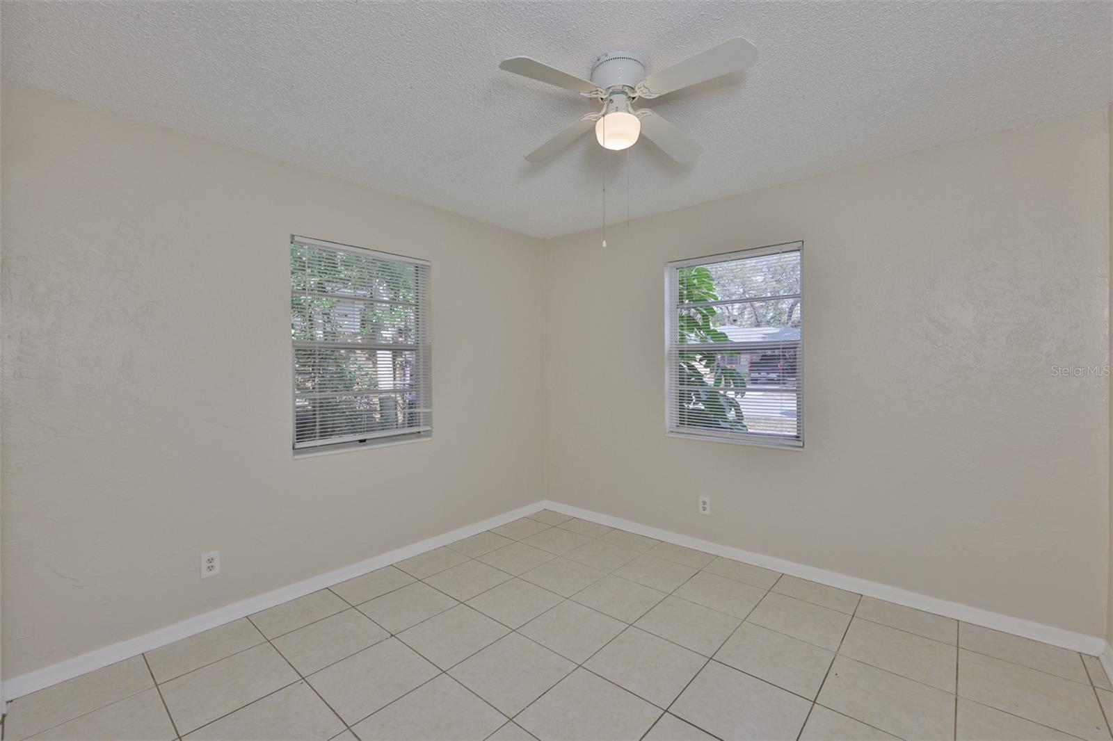 KNIGHTS ACRES - Residential Lease