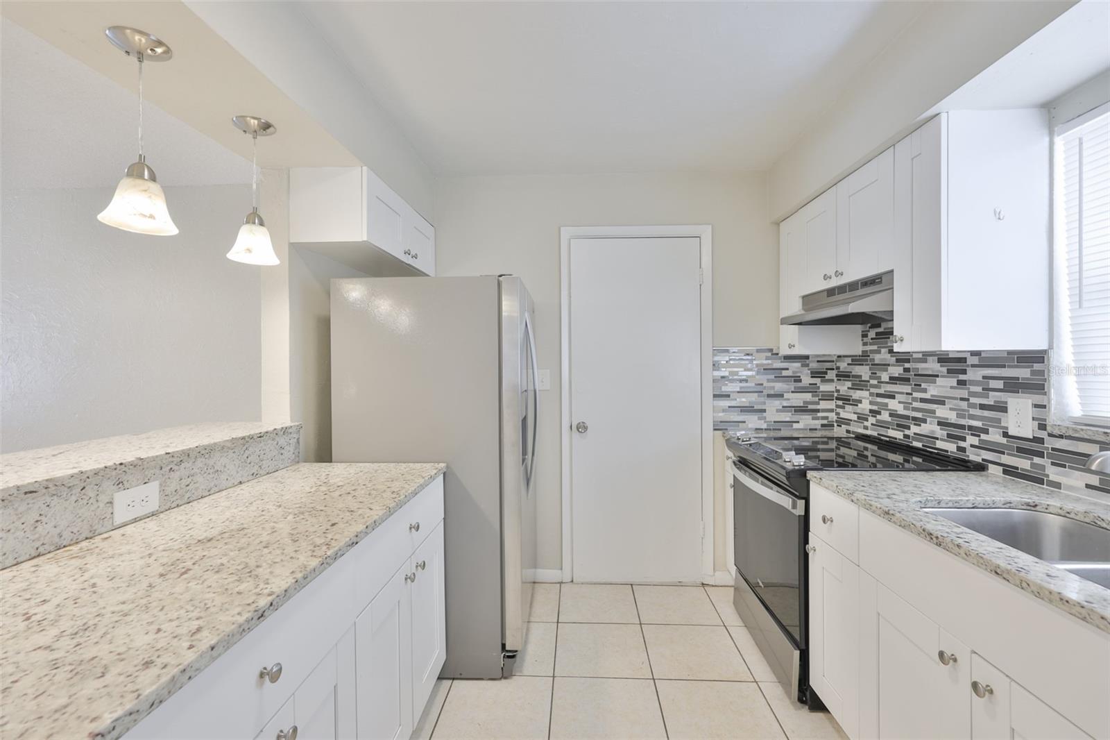 KNIGHTS ACRES - Residential Lease