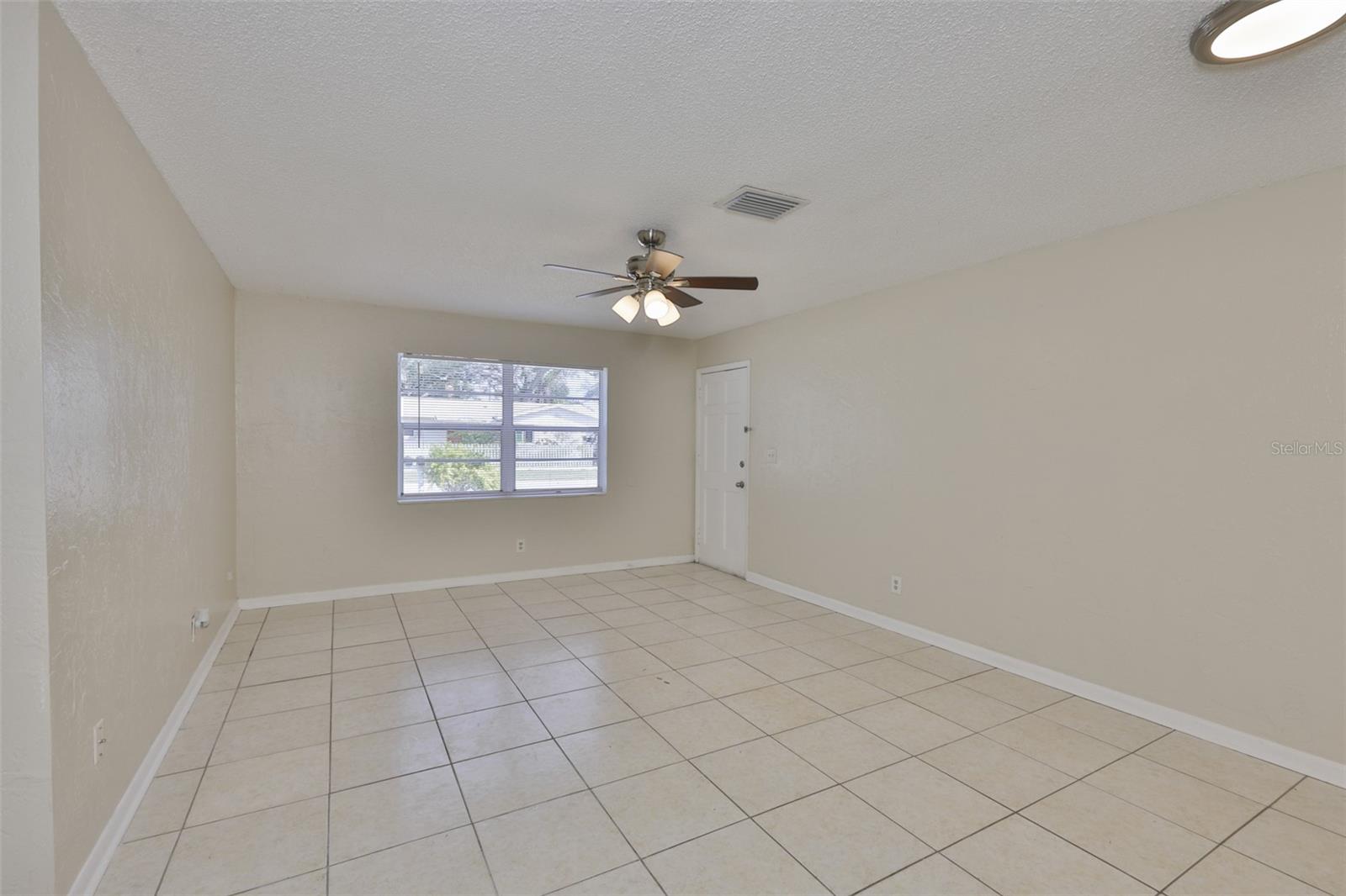 KNIGHTS ACRES - Residential Lease