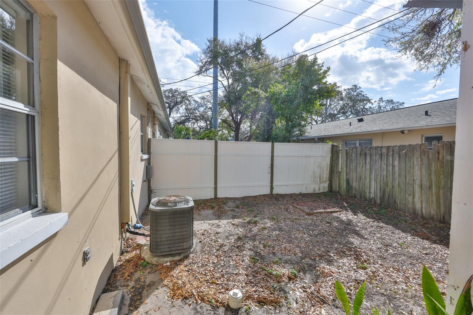 KNIGHTS ACRES - Residential Lease