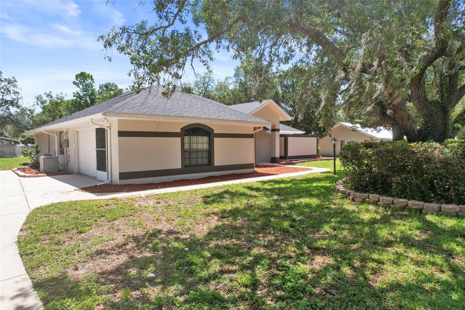 1931 S CAMPBELL POINT