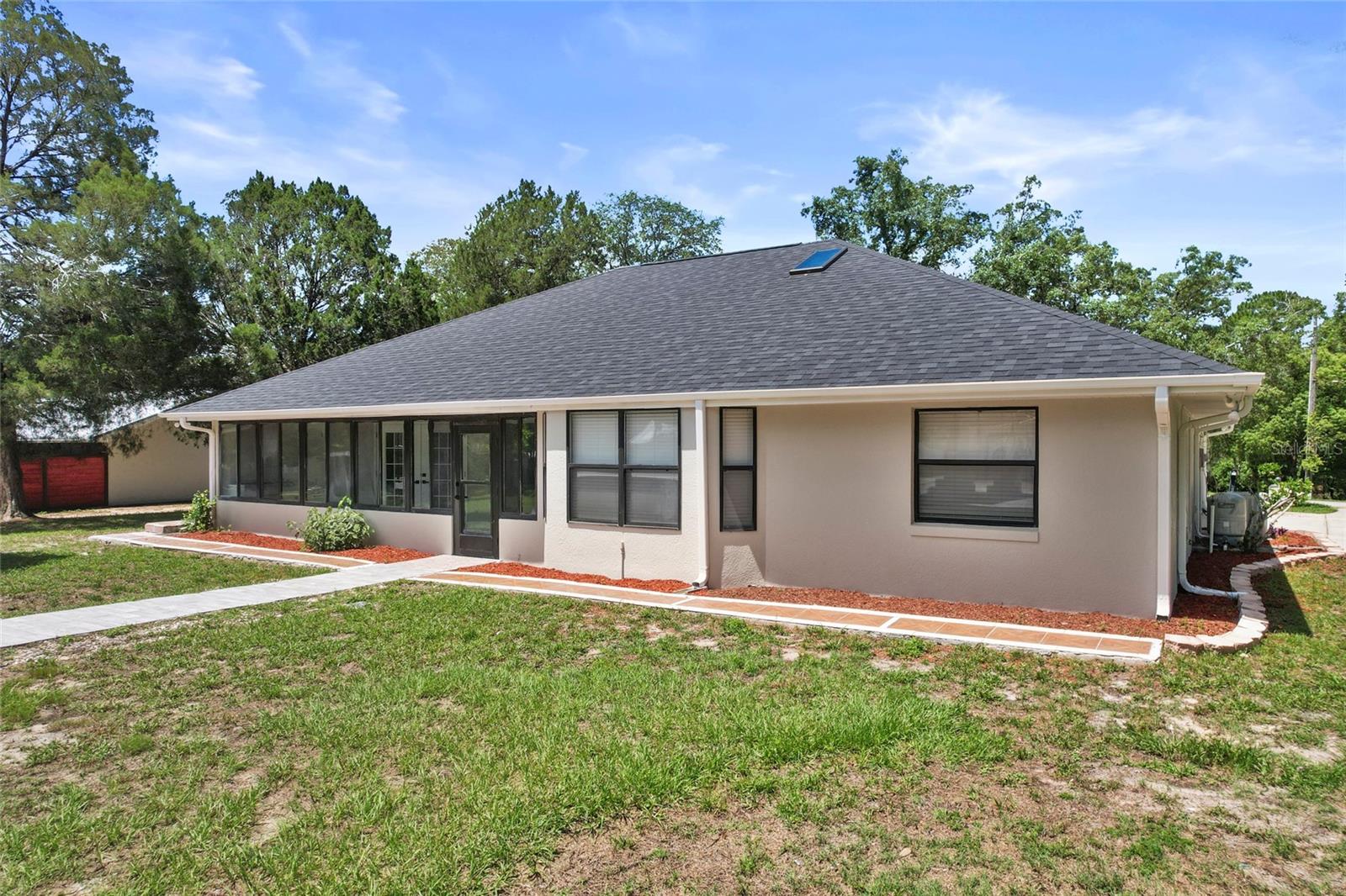 1931 S CAMPBELL POINT