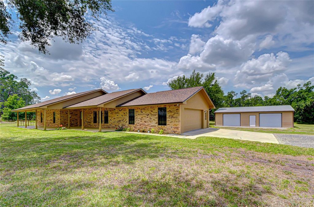 Photo of 2623 N Bethlehem Road, Plant City, FL 33565 (MLS # TB8502130)