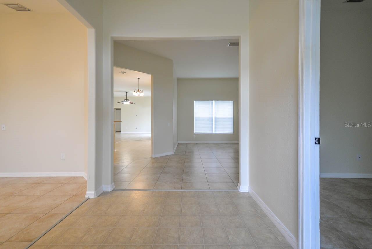 1607 AVONDALE RIDGE DRIVE