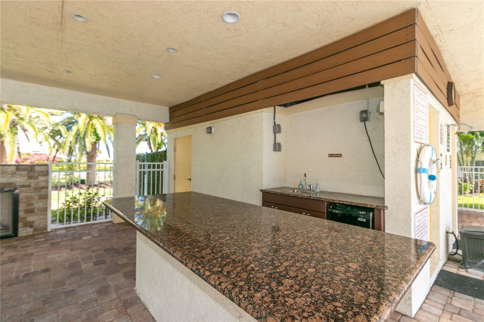 SAND KEY CONDO-BAYSIDE GARDENS I - Residential