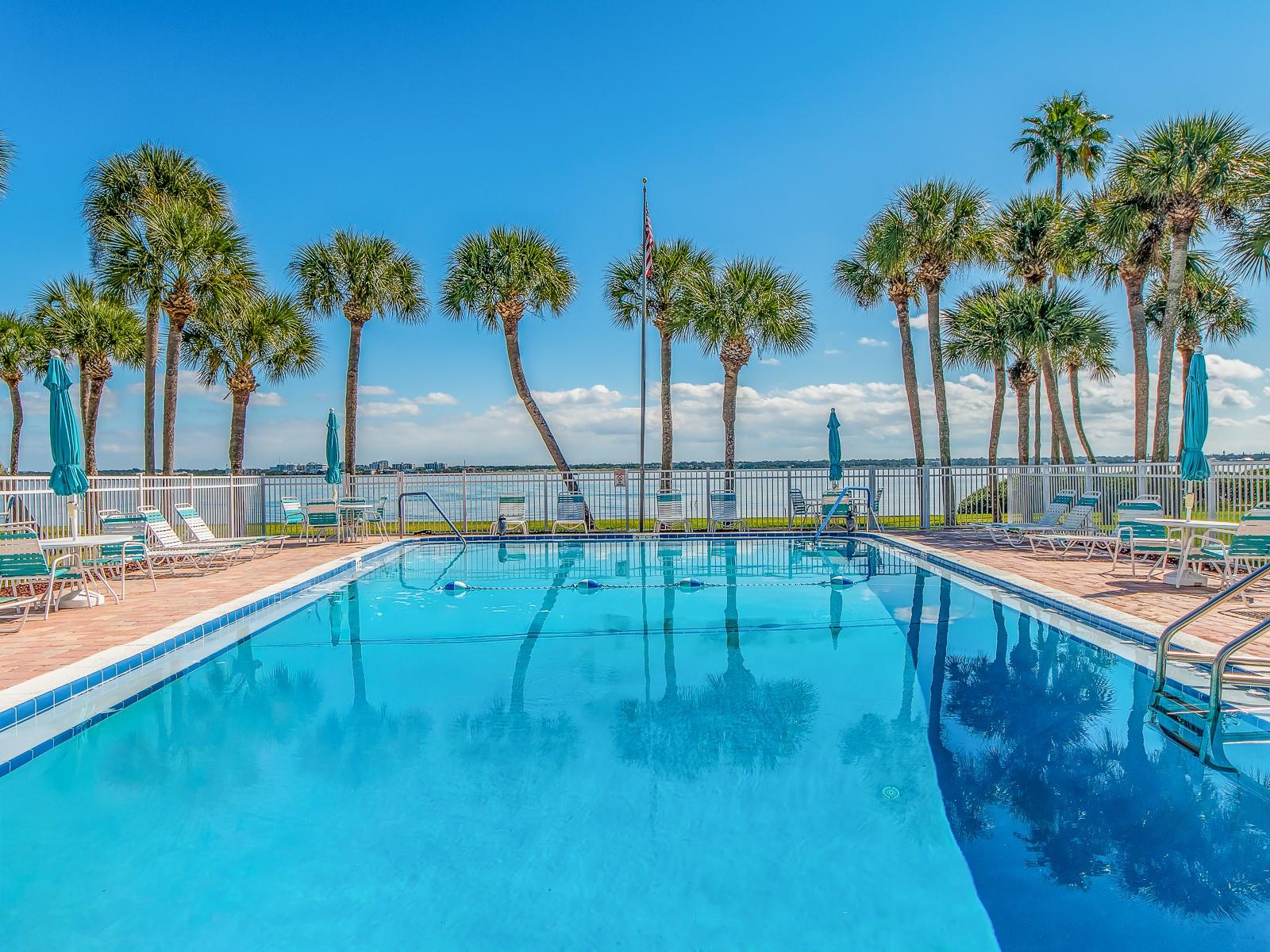 SAND KEY CONDO-BAYSIDE GARDENS I - Residential
