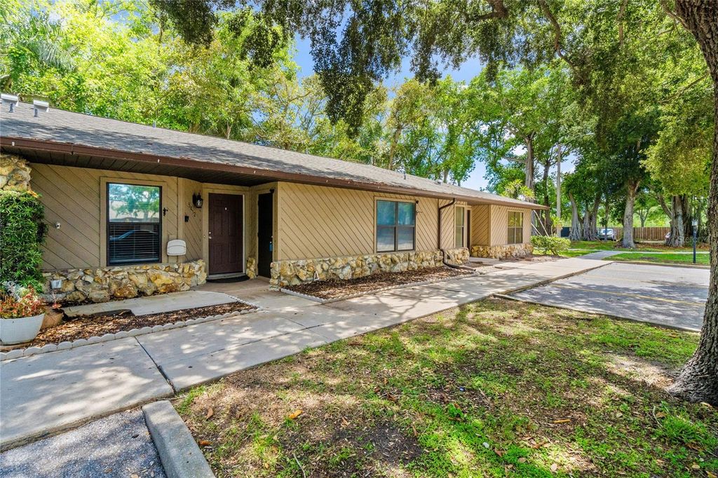 Photo of 5412 11th Street Circle E, Bradenton, FL 34203 (MLS # A4666968)