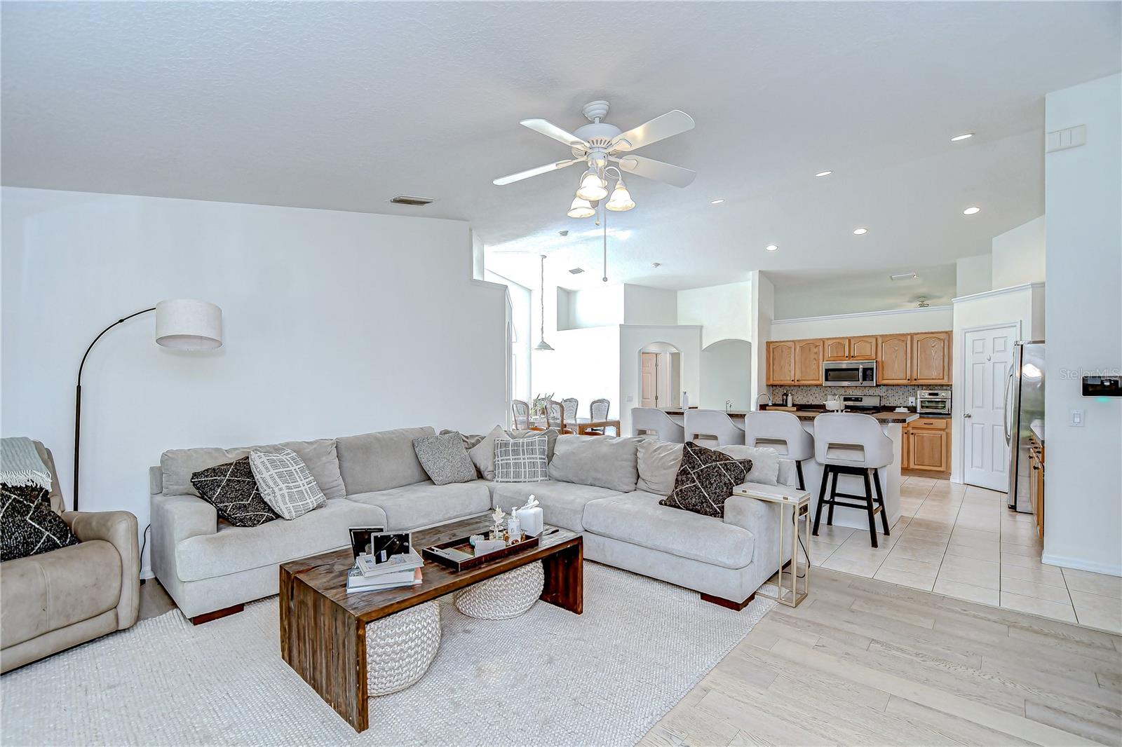 LAKE ST CHARLES - Residential