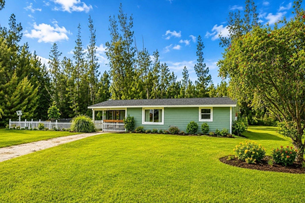Photo of 4275 Southland Avenue, Port Charlotte, FL 33953 (MLS # D6148636)