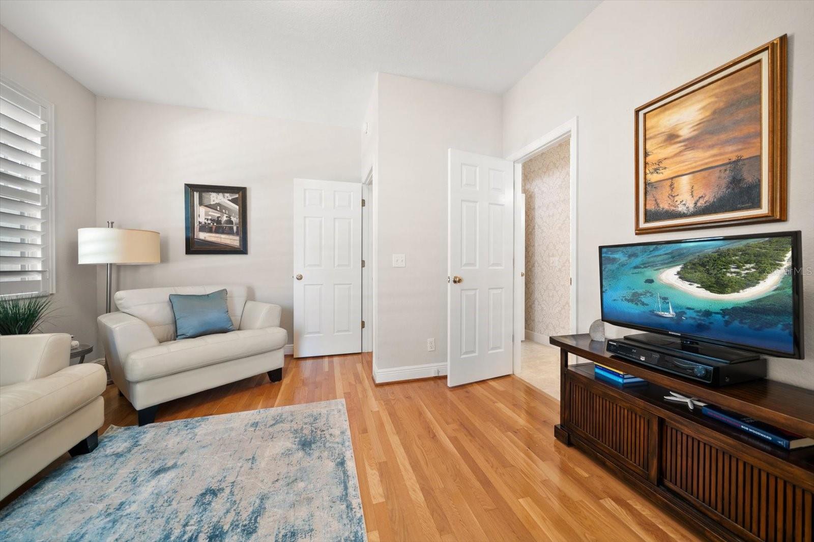 WEST BAY VILLAGE - Residential