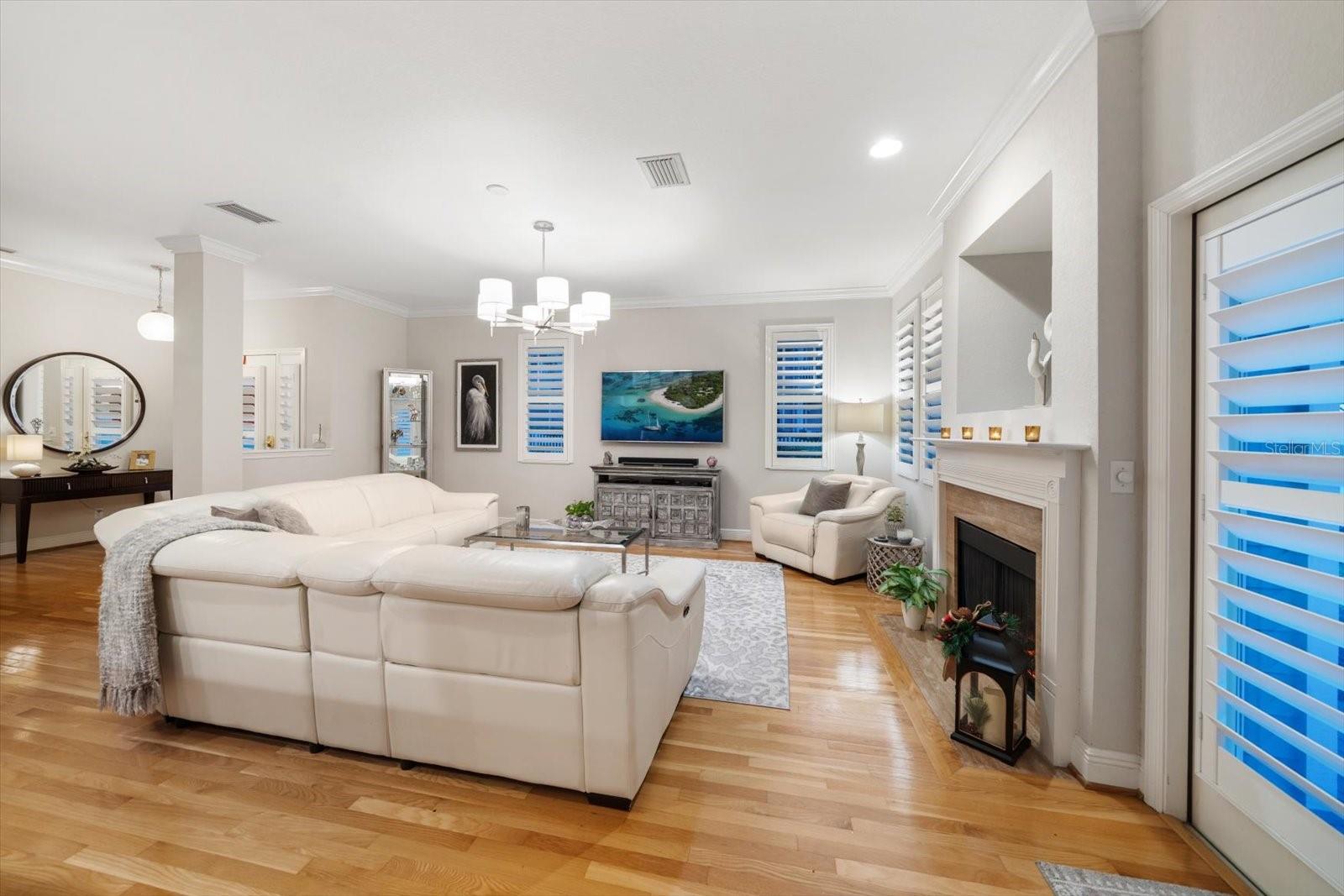 WEST BAY VILLAGE - Residential