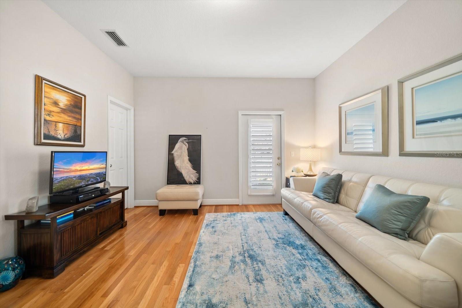 WEST BAY VILLAGE - Residential