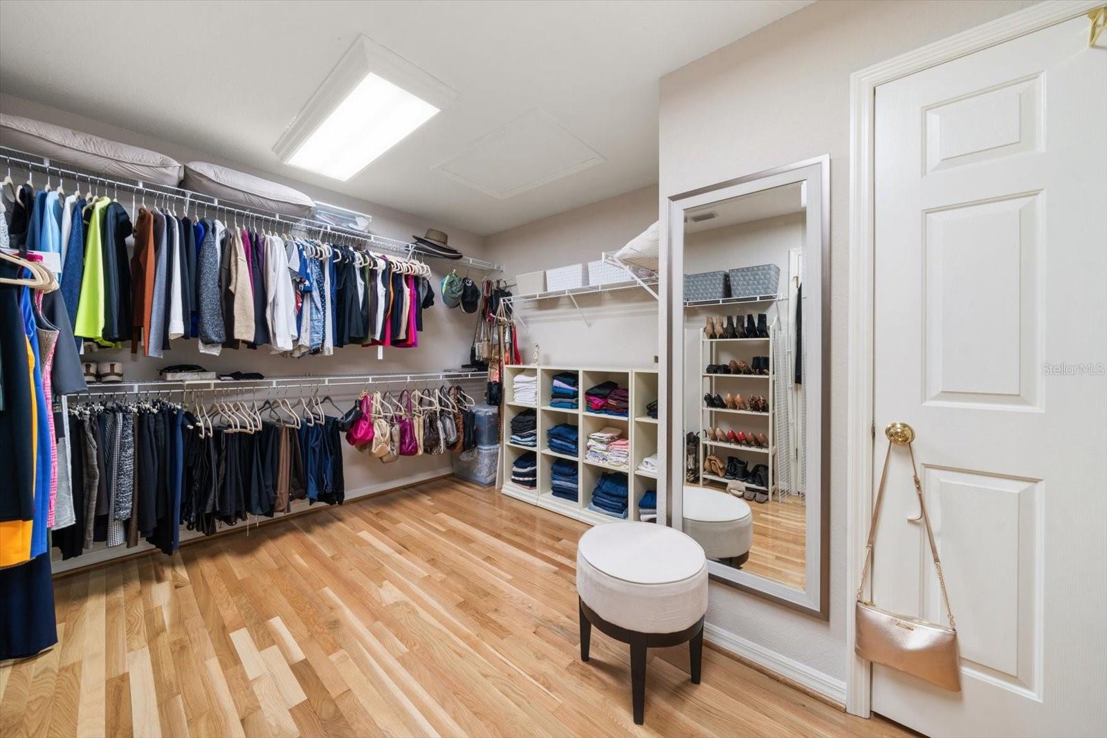 WEST BAY VILLAGE - Residential