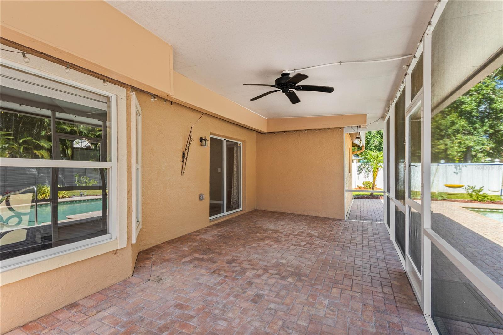 GOLF CLUB ESTATES - Residential