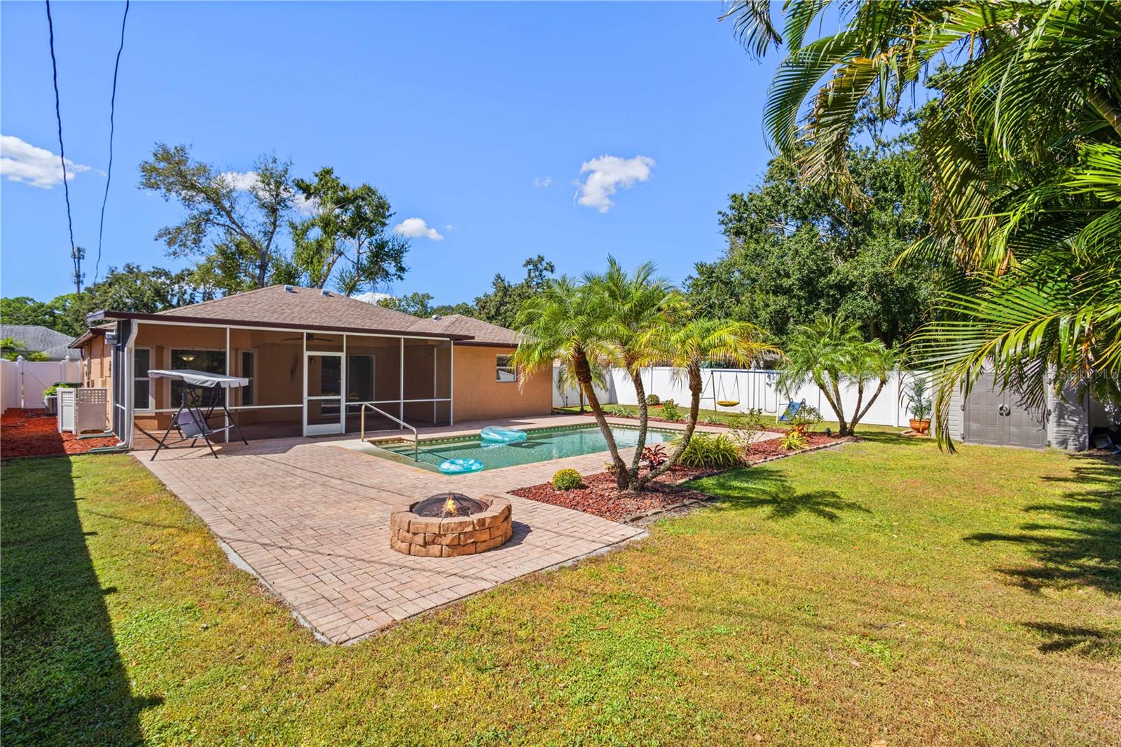 GOLF CLUB ESTATES - Residential