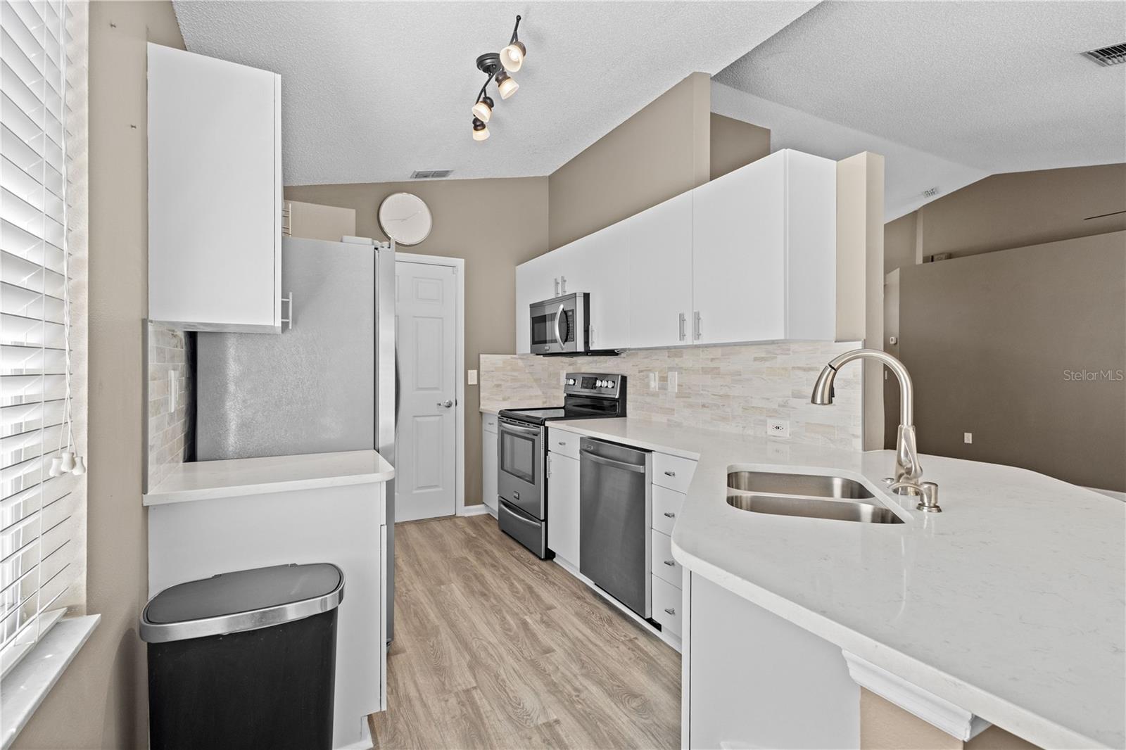 GOLF CLUB ESTATES - Residential