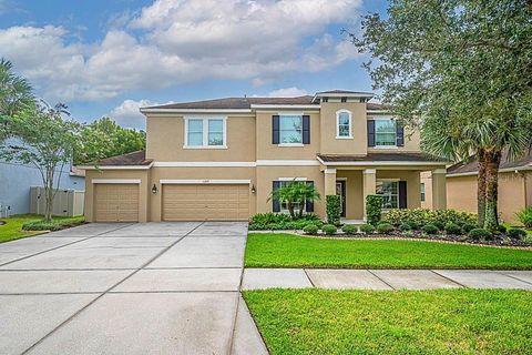Photo of 11209 Coventry Grove Circle, Lithia, FL 33547 (MLS # TB8426151)