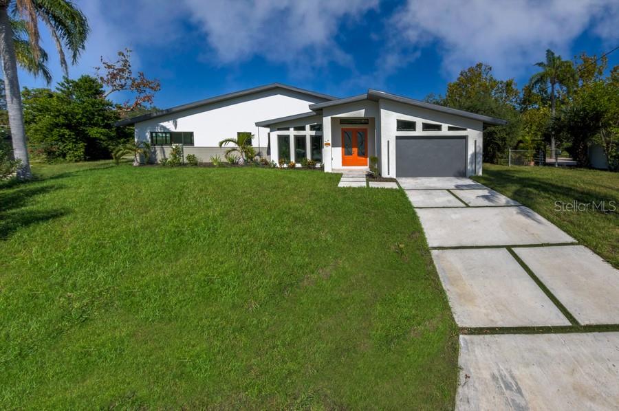 SOUTH GATE - Residential