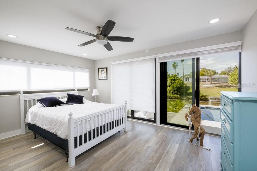 SOUTH GATE - Residential