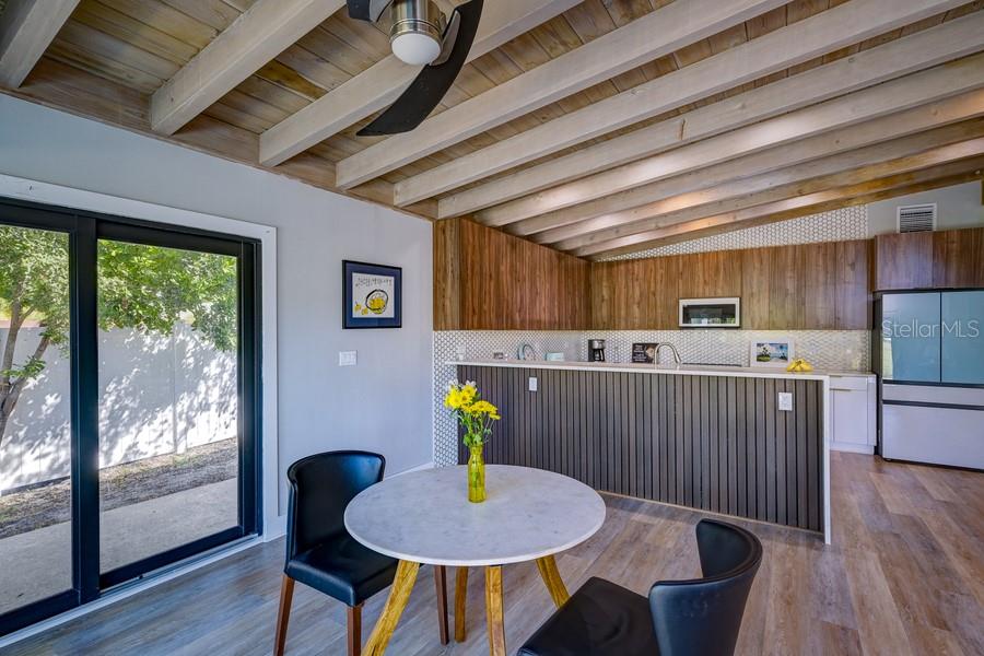 SOUTH GATE - Residential