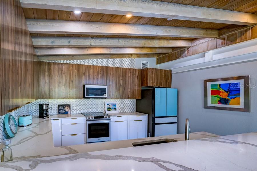 SOUTH GATE - Residential