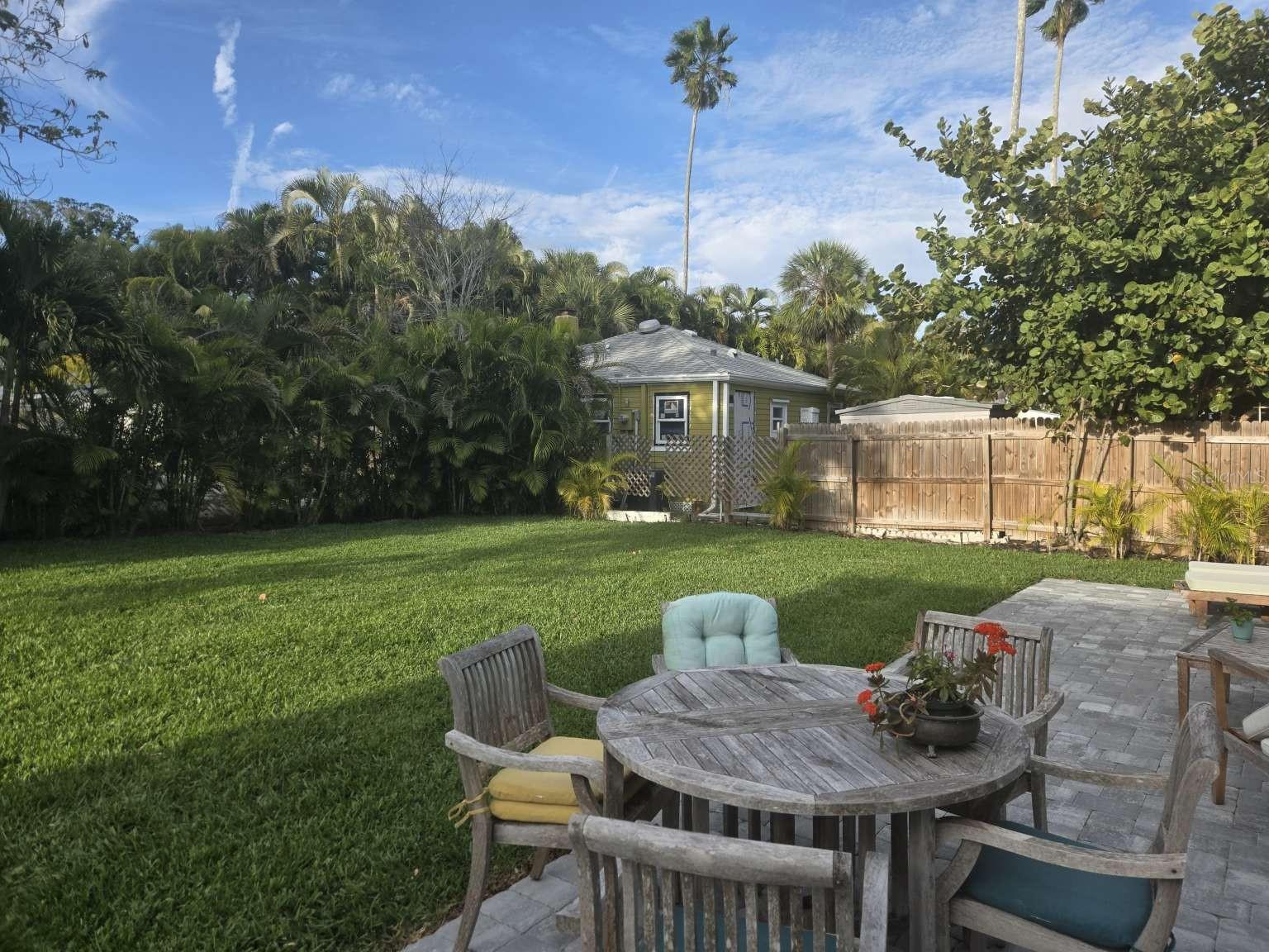 LONGBEACH ON LONGBOAT KEY - Residential