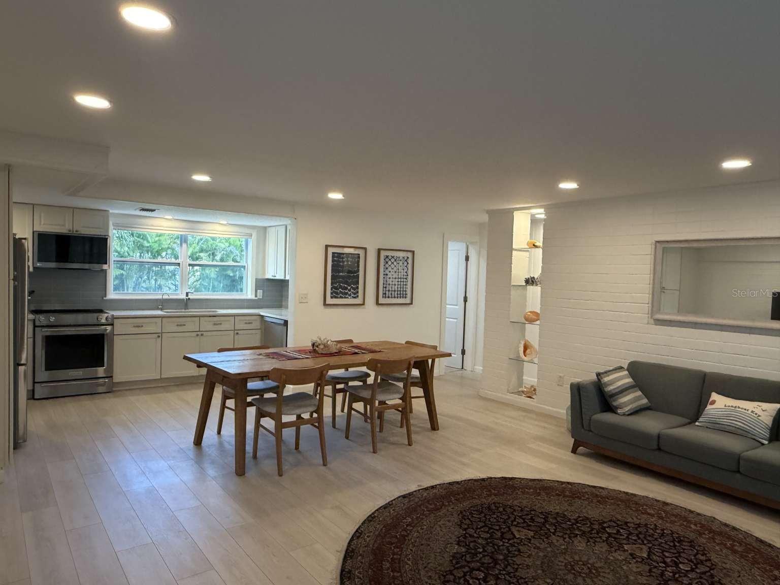 LONGBEACH ON LONGBOAT KEY - Residential