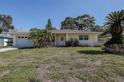 5483 37TH AVENUE N ST PETERSBURG FL 33710