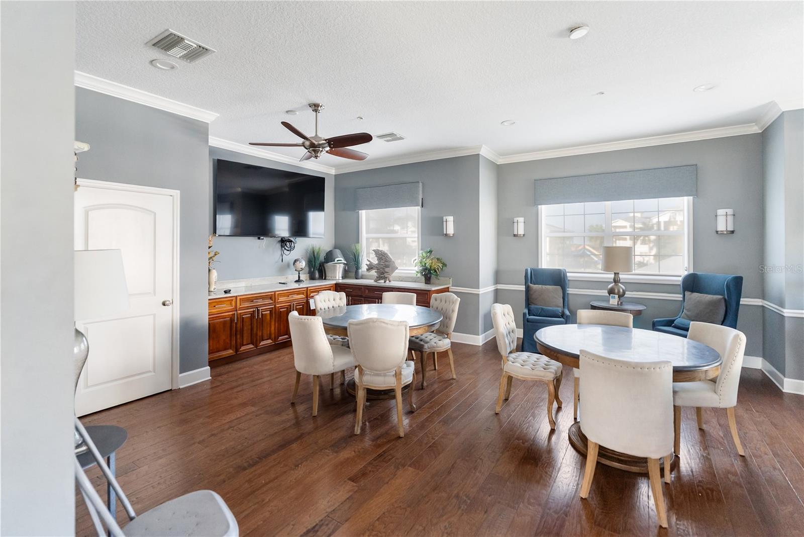 PALMA SOLA BAY CLUB - Residential