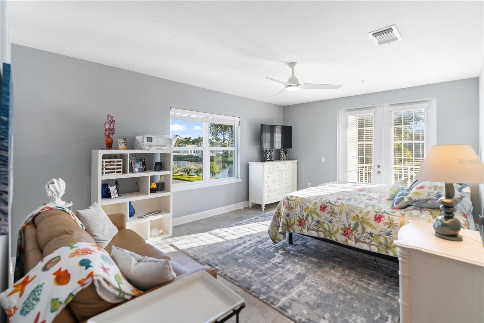 PALMA SOLA BAY CLUB - Residential