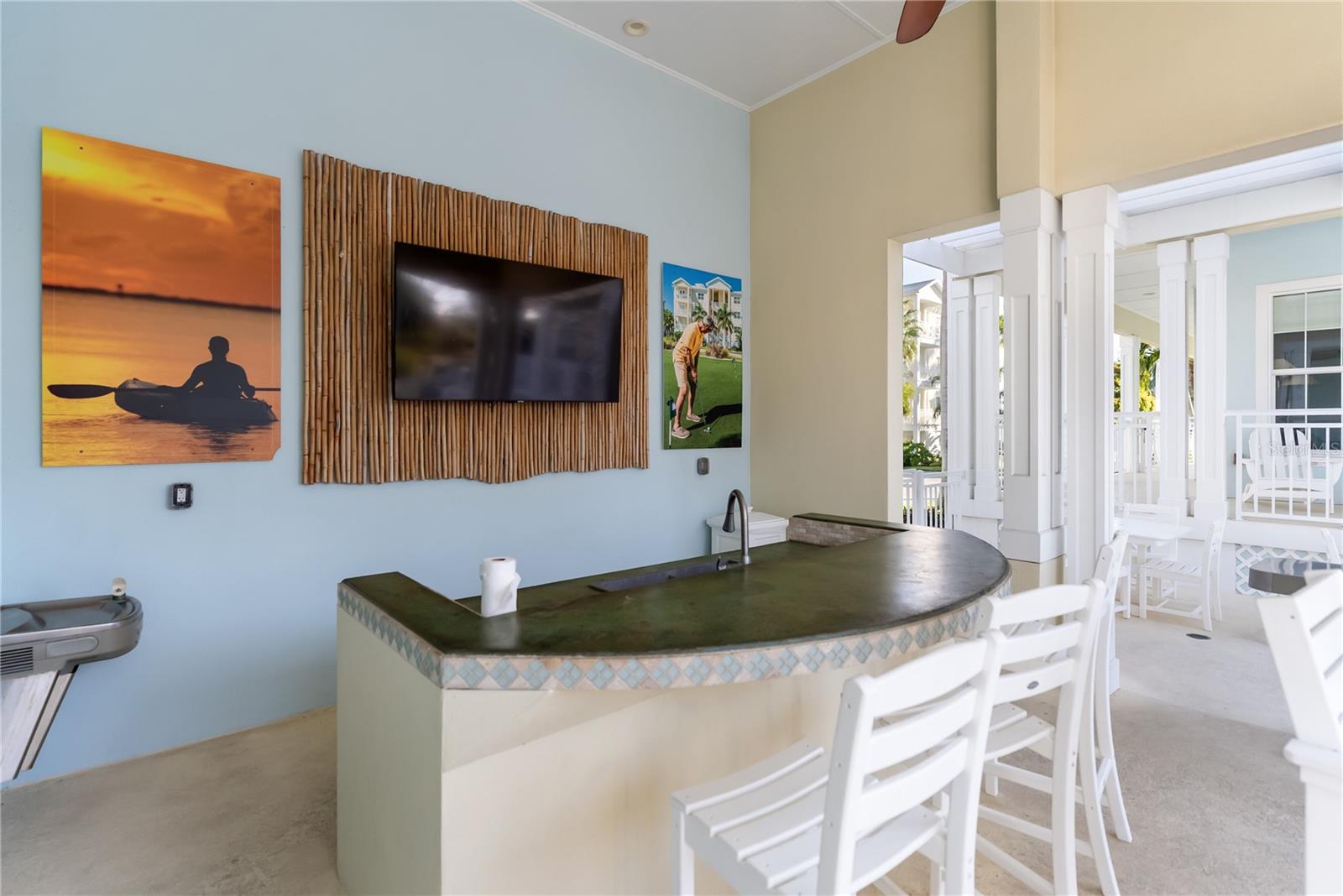 PALMA SOLA BAY CLUB - Residential