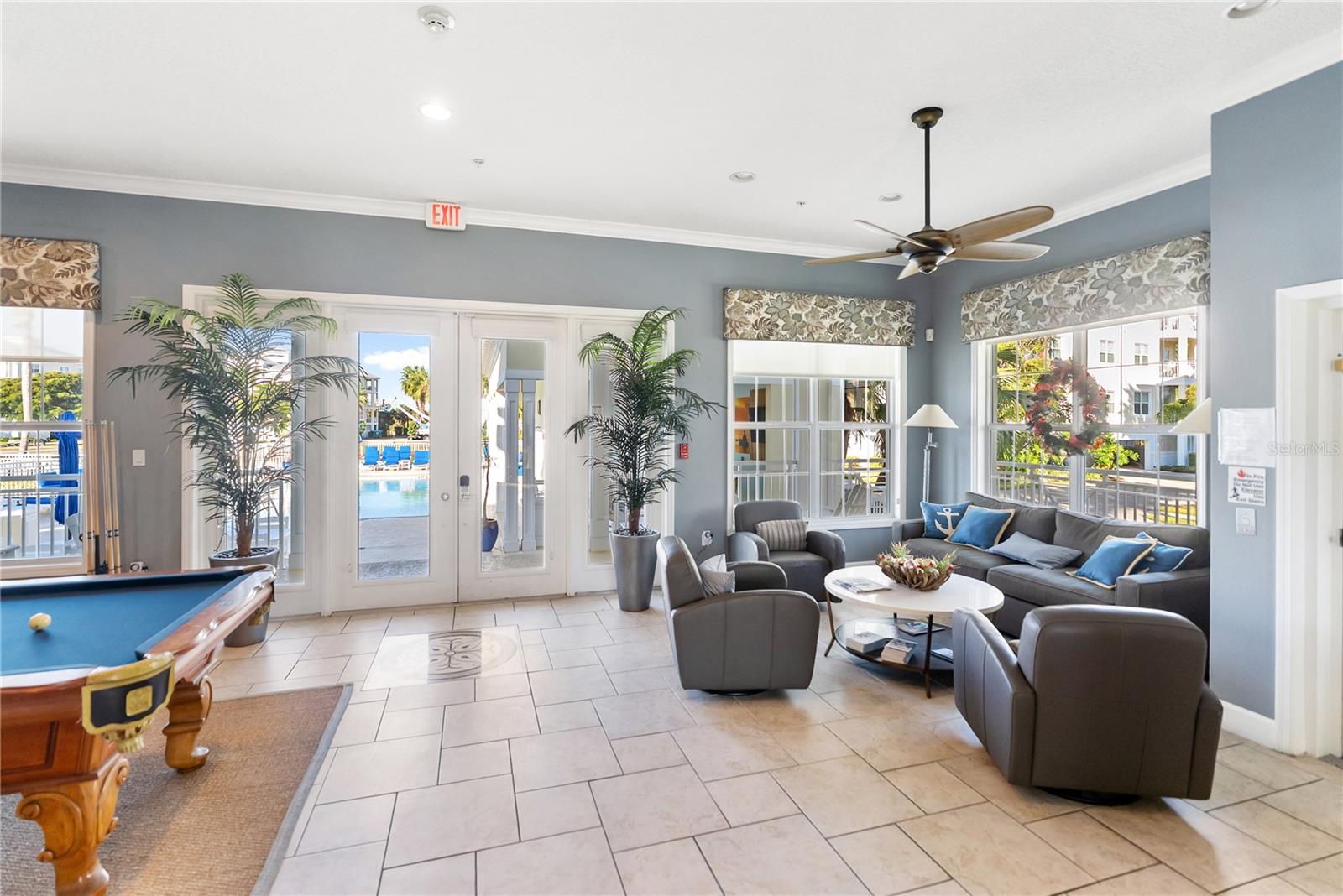 PALMA SOLA BAY CLUB - Residential