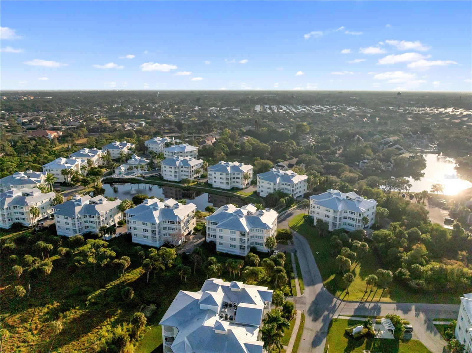 PALMA SOLA BAY CLUB - Residential