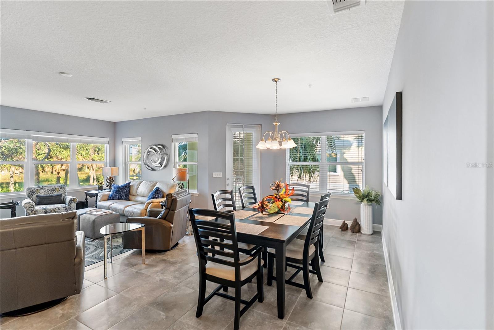 PALMA SOLA BAY CLUB - Residential