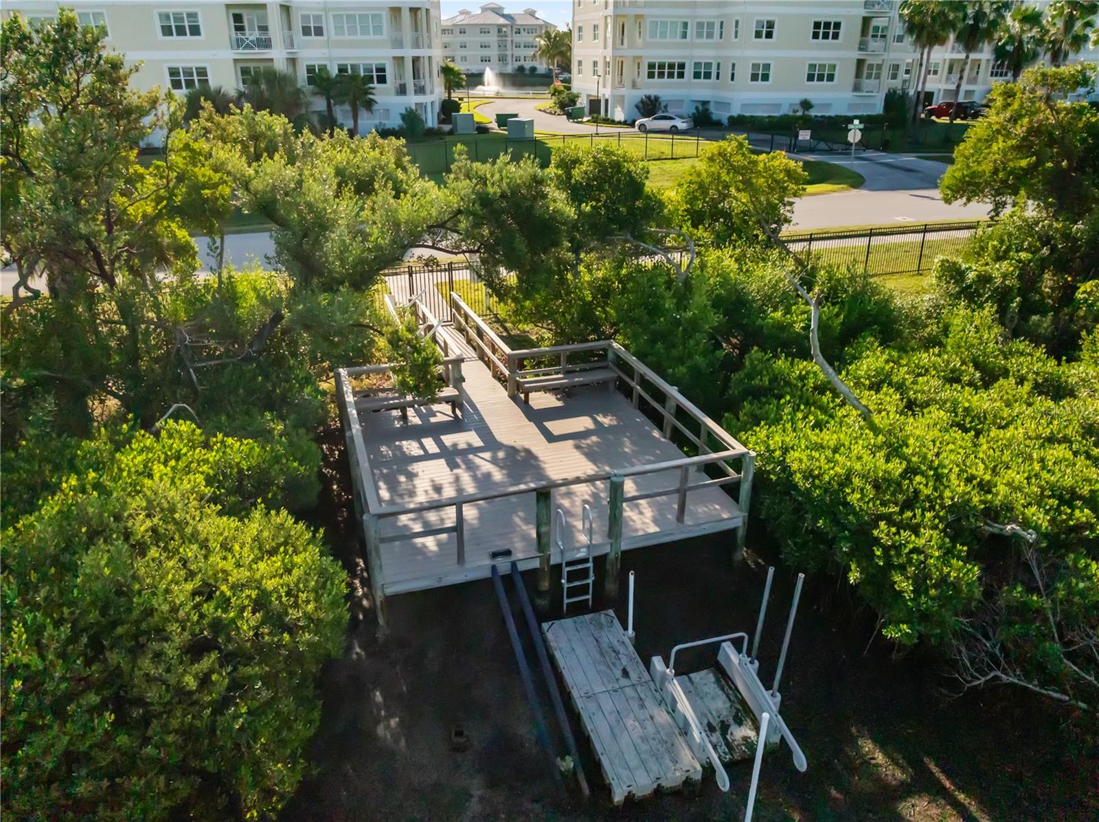 PALMA SOLA BAY CLUB - Residential