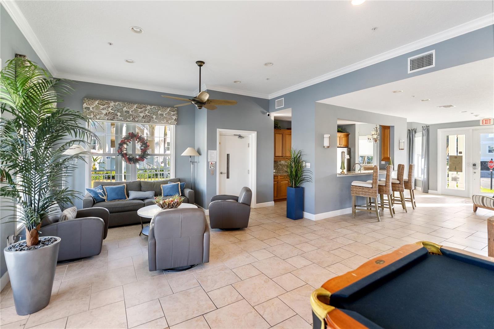 PALMA SOLA BAY CLUB - Residential