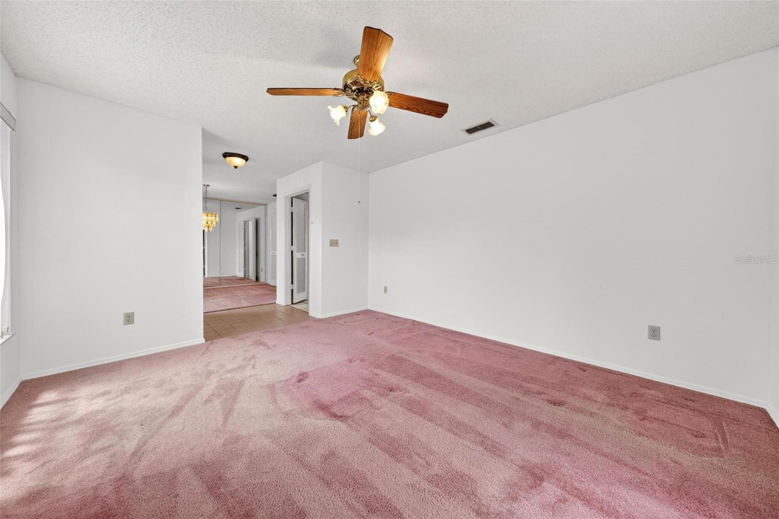 LAKEWOOD AT THE CROSSINGS UNIT 4 - Residential