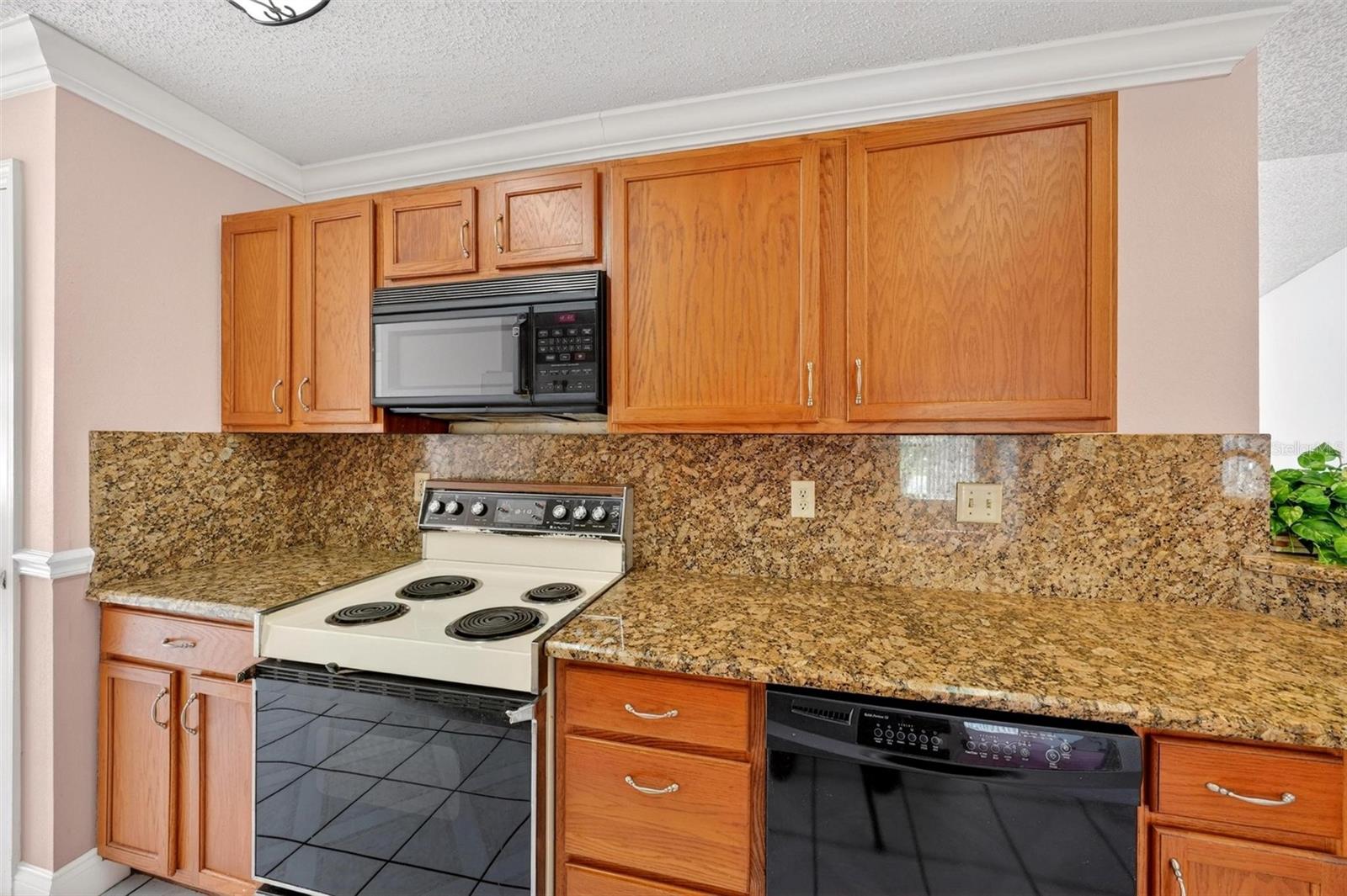 LAKEWOOD AT THE CROSSINGS UNIT 4 - Residential