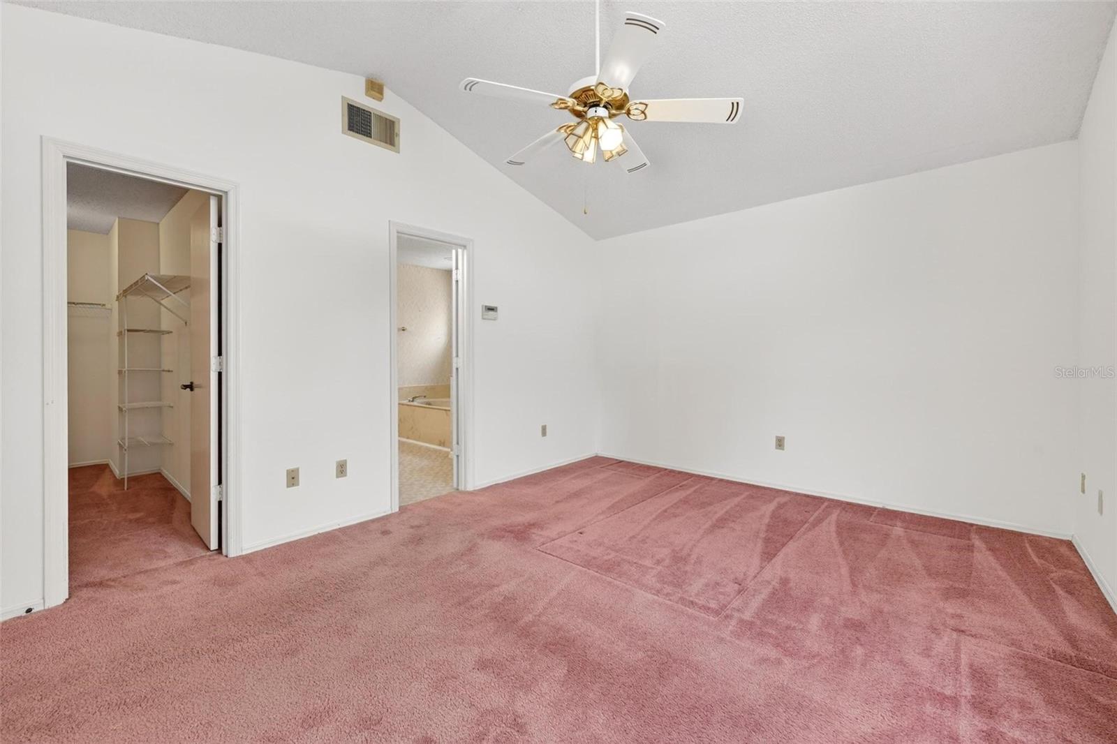 LAKEWOOD AT THE CROSSINGS UNIT 4 - Residential