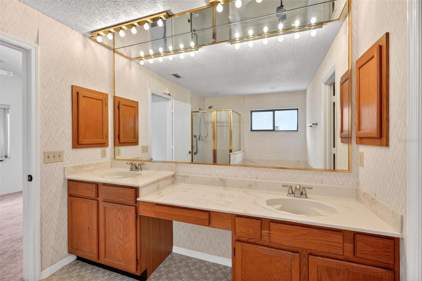 LAKEWOOD AT THE CROSSINGS UNIT 4 - Residential