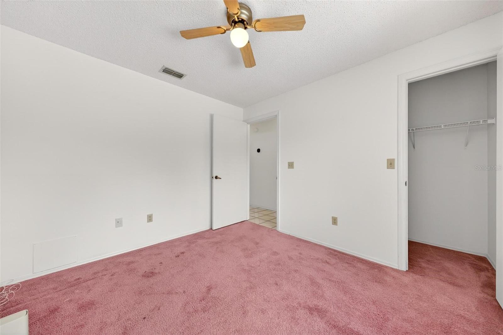 LAKEWOOD AT THE CROSSINGS UNIT 4 - Residential