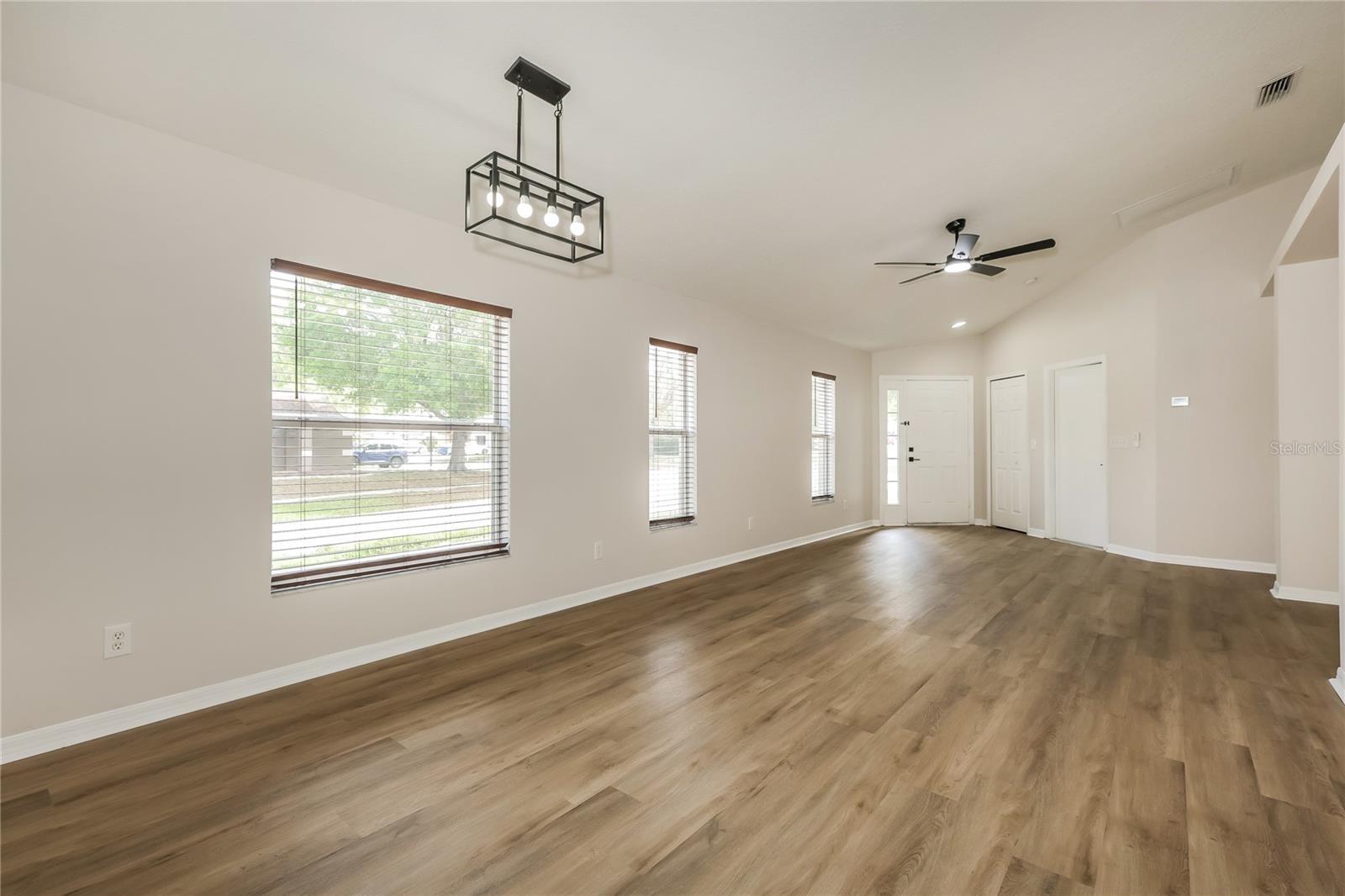 SOMERSET - Residential