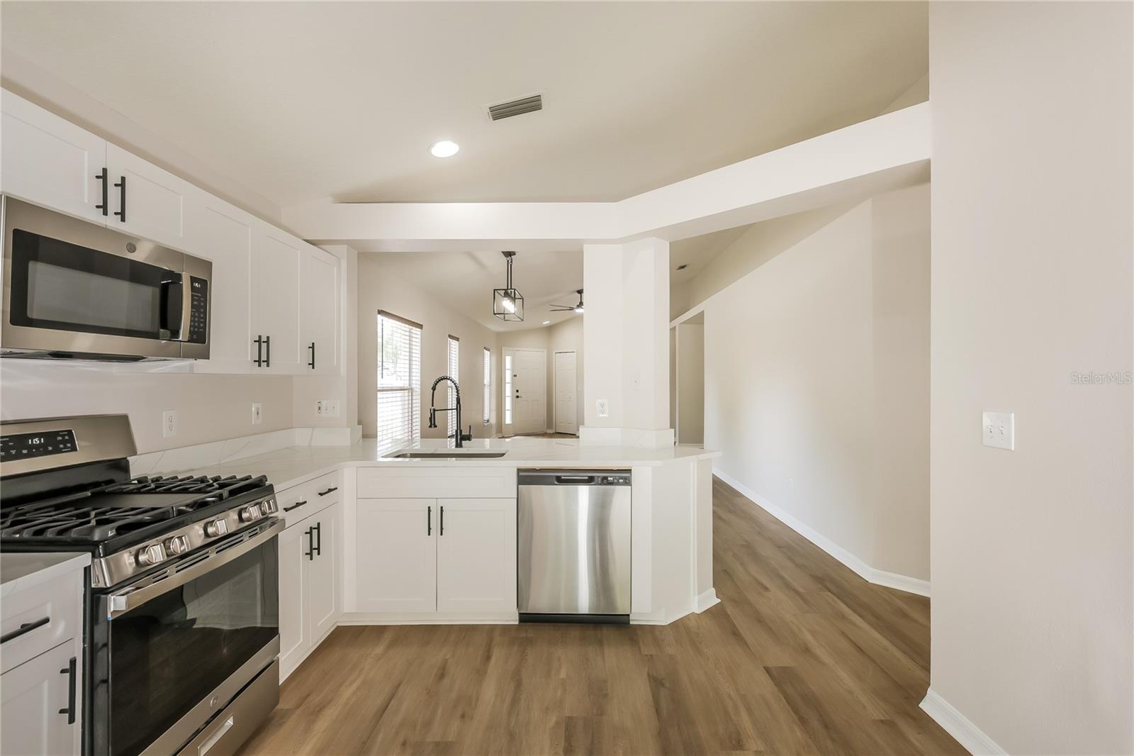 SOMERSET - Residential