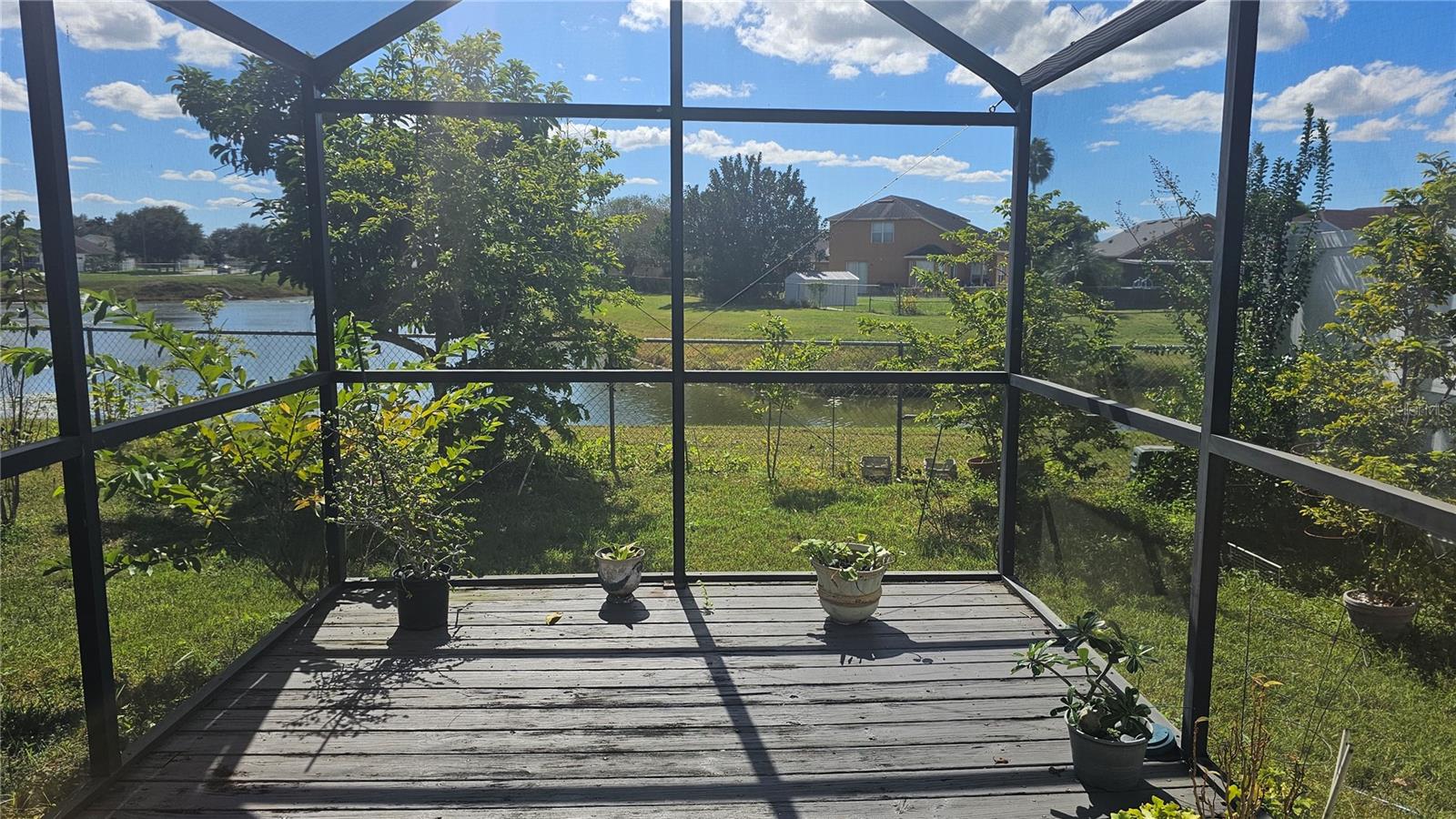 SURREY RIDGE - Residential