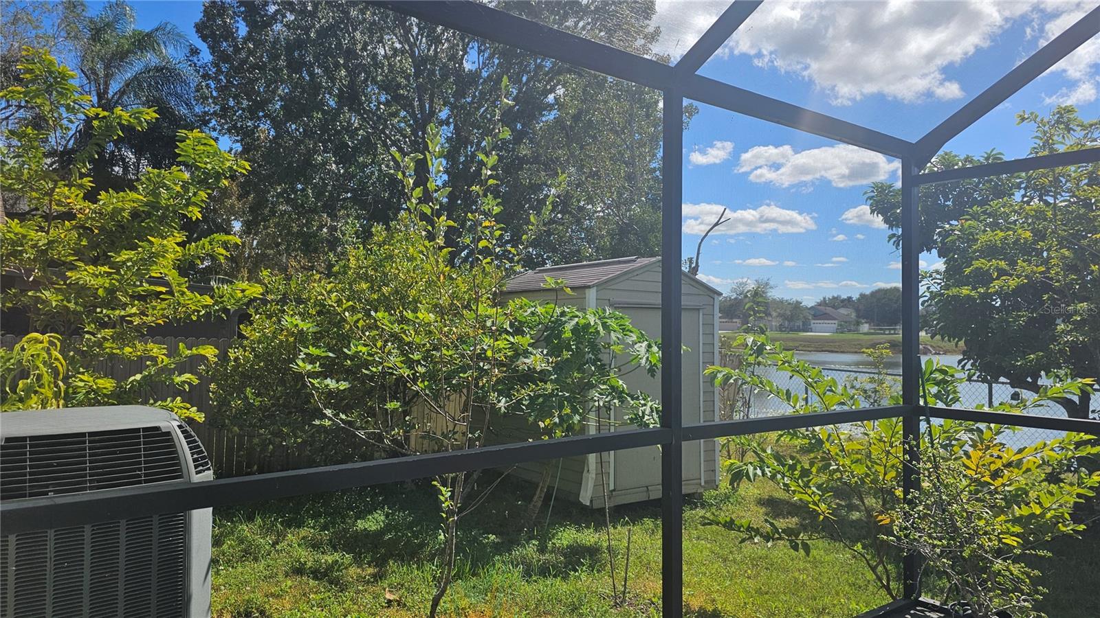 SURREY RIDGE - Residential